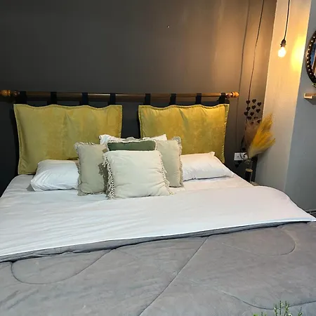 Apartment Center Serres